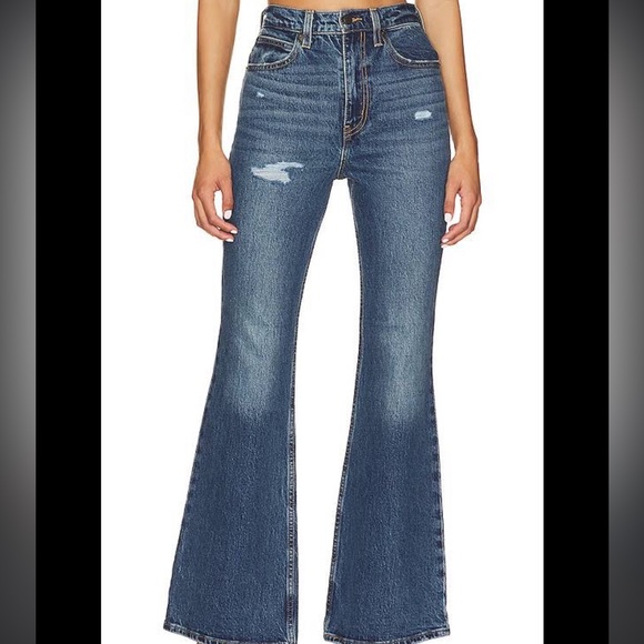 LEVIS PREMIUM 70’s high flare jeans in size 29x32. NWT! Perfect addition to fall - Picture 3 of 15